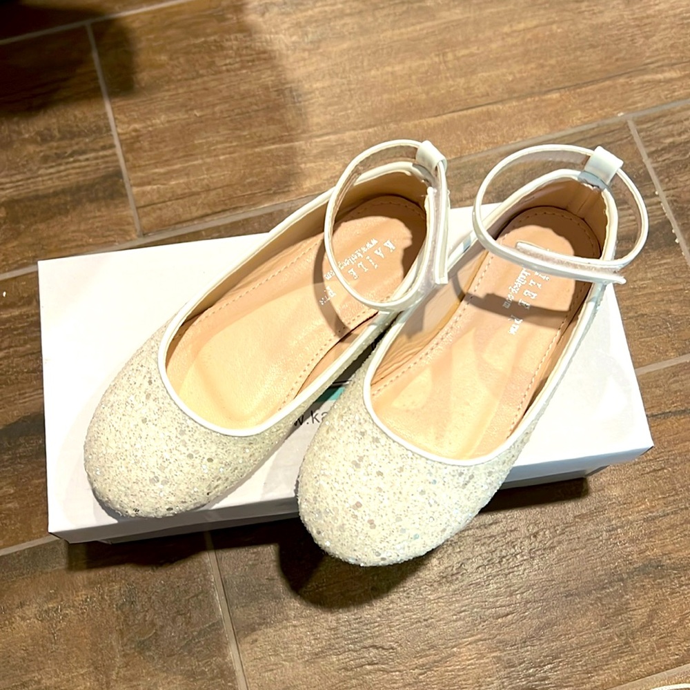 Kaileep kids glitter shoes size 11 flower girl party